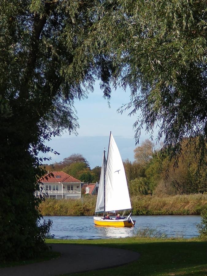 B&Bslapenopeeneiland Kaag Luaran gambar