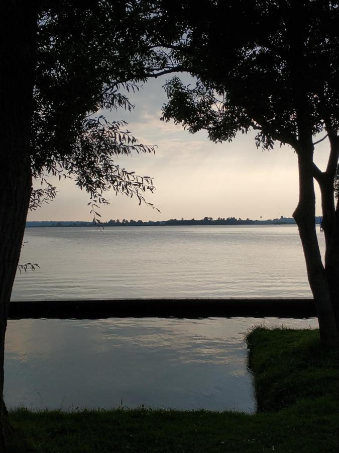 B&Bslapenopeeneiland Kaag Luaran gambar